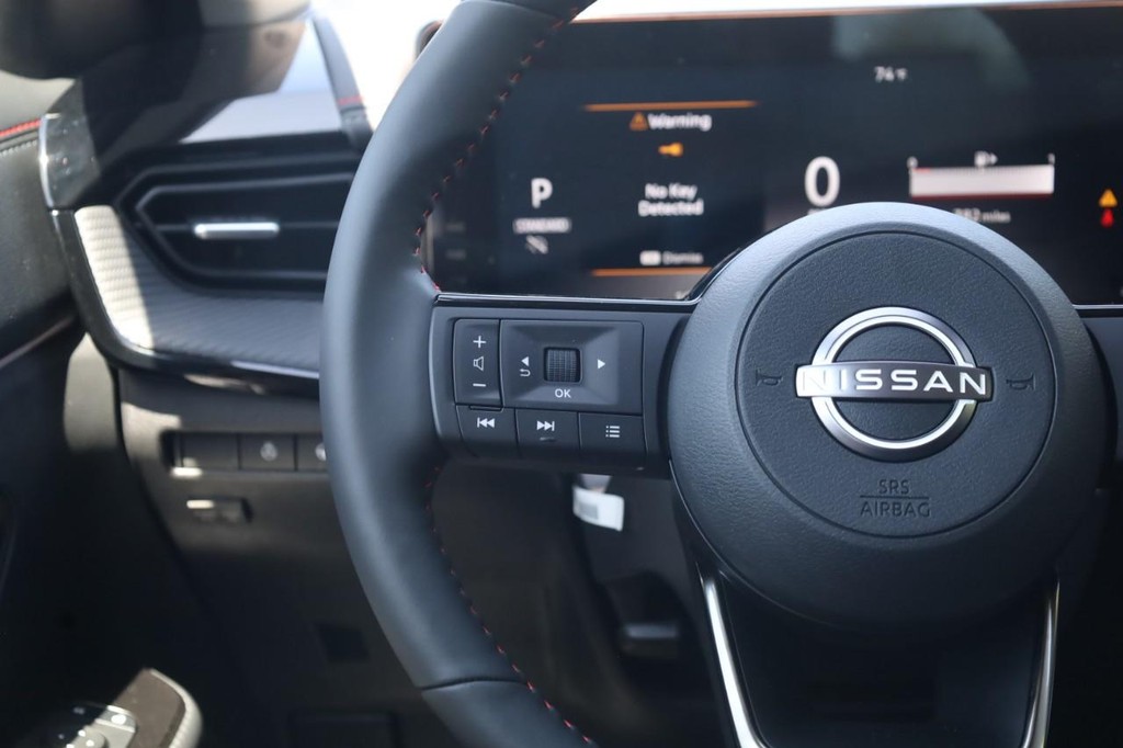 Nissan Kicks Vehicle Image 10
