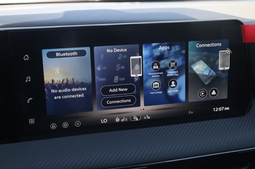 Nissan Kicks Vehicle Image 14