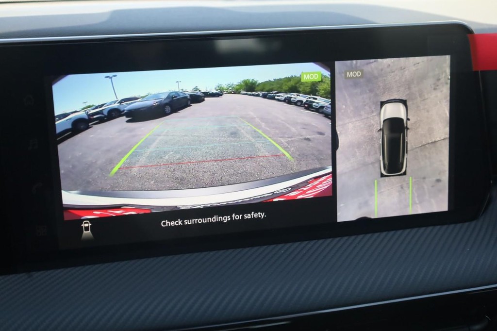 Nissan Kicks Vehicle Image 15