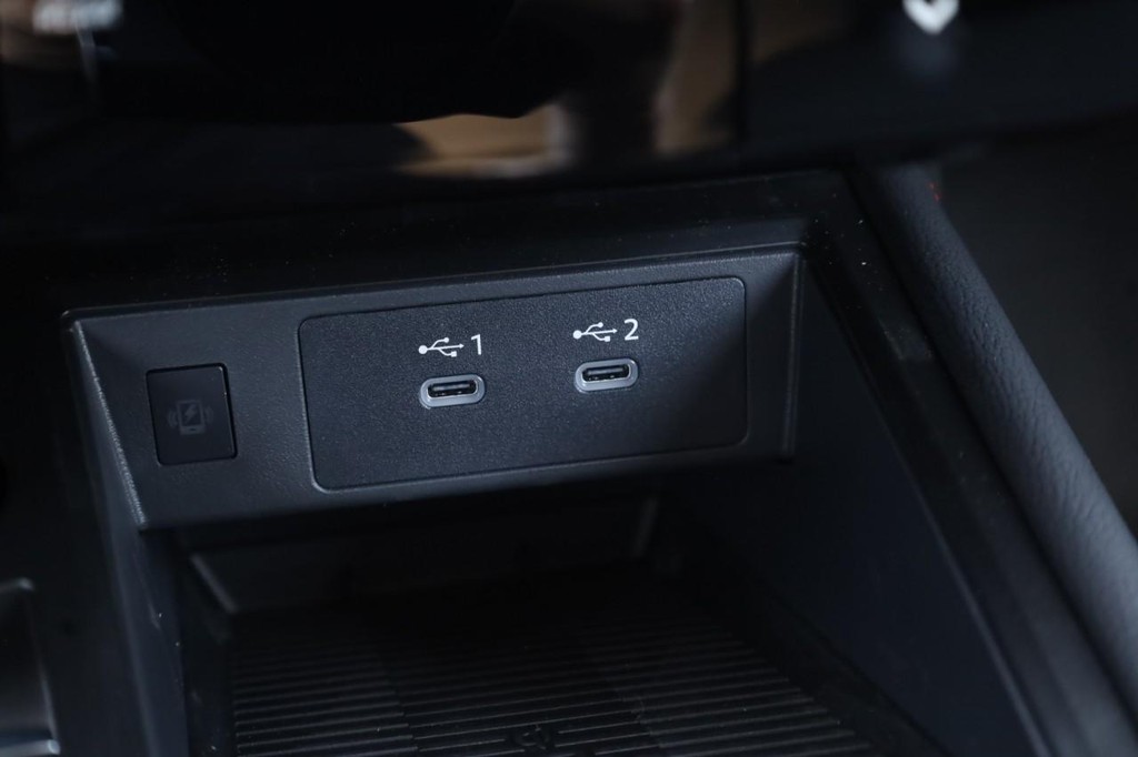 Nissan Kicks Vehicle Image 17