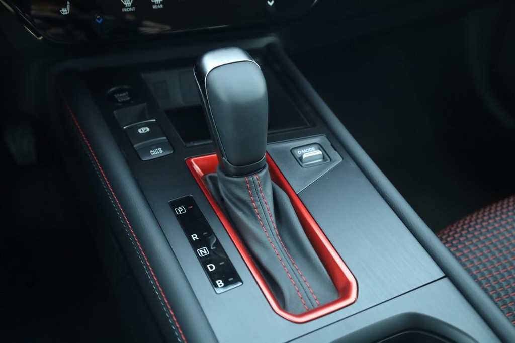 Nissan Kicks Vehicle Image 19