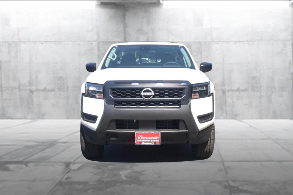 Nissan Frontier Vehicle Image 04
