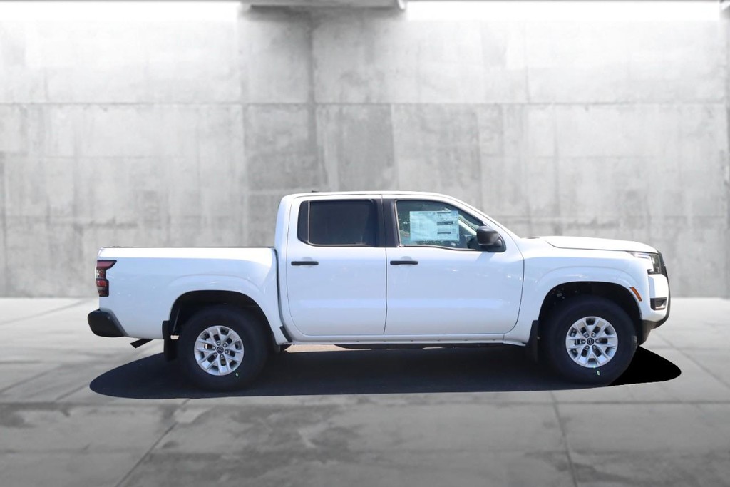 Nissan Frontier Vehicle Image 05