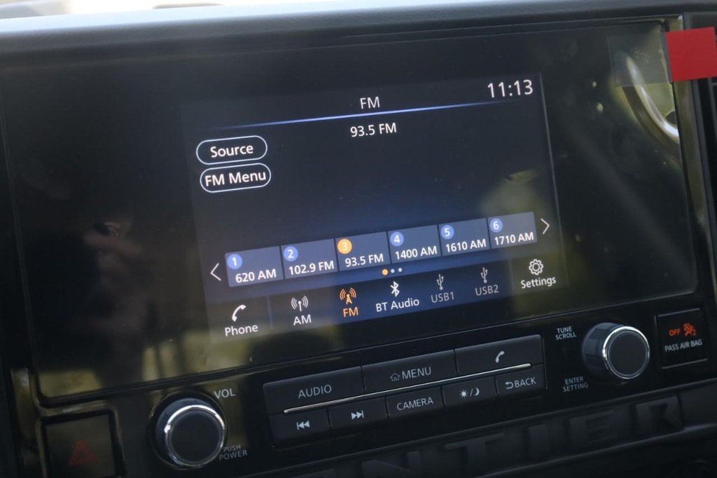 Nissan Frontier Vehicle Image 14