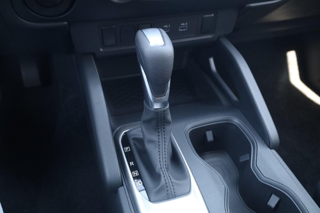 Nissan Frontier Vehicle Image 18