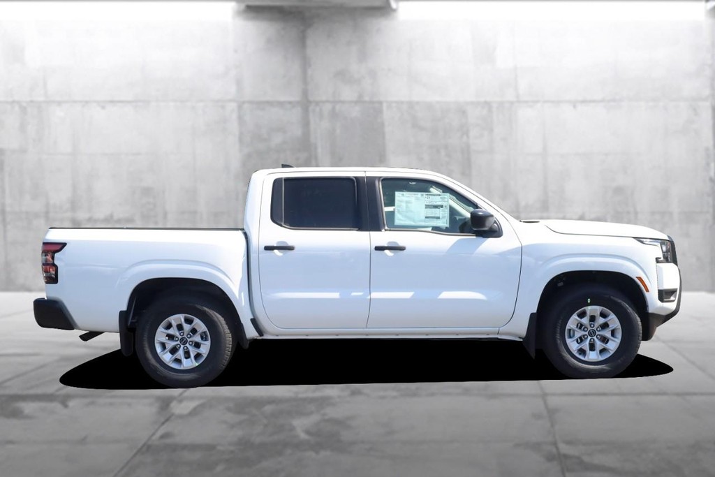 Nissan Frontier Vehicle Image 05