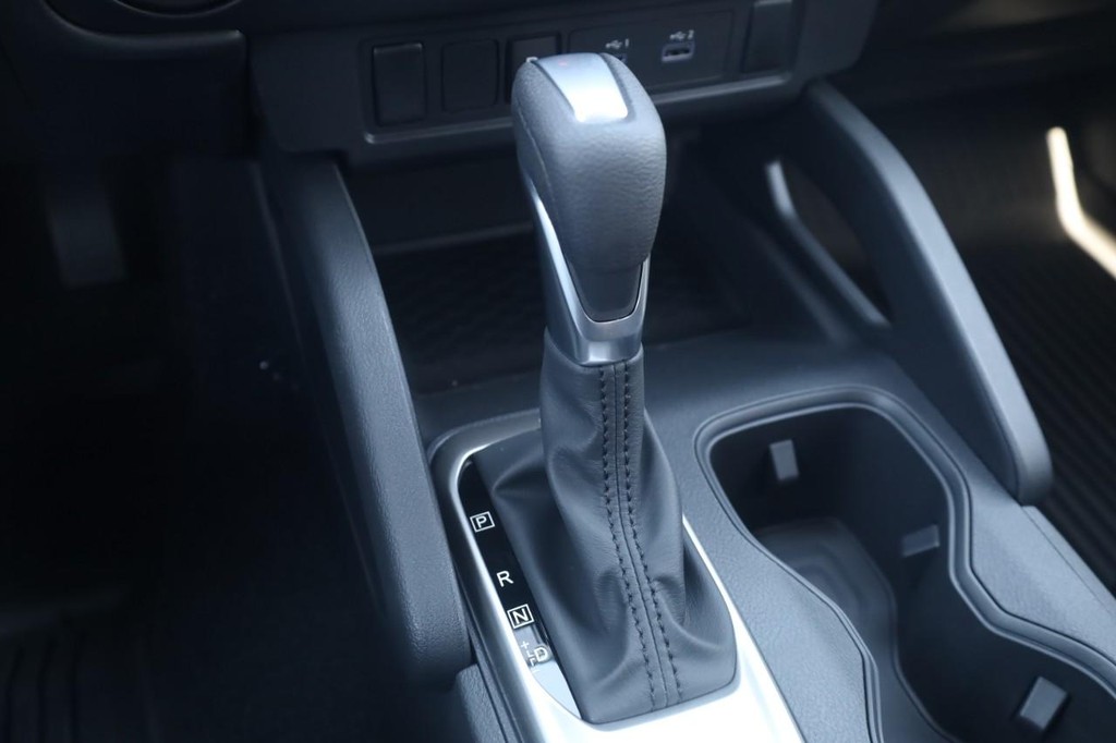 Nissan Frontier Vehicle Image 18