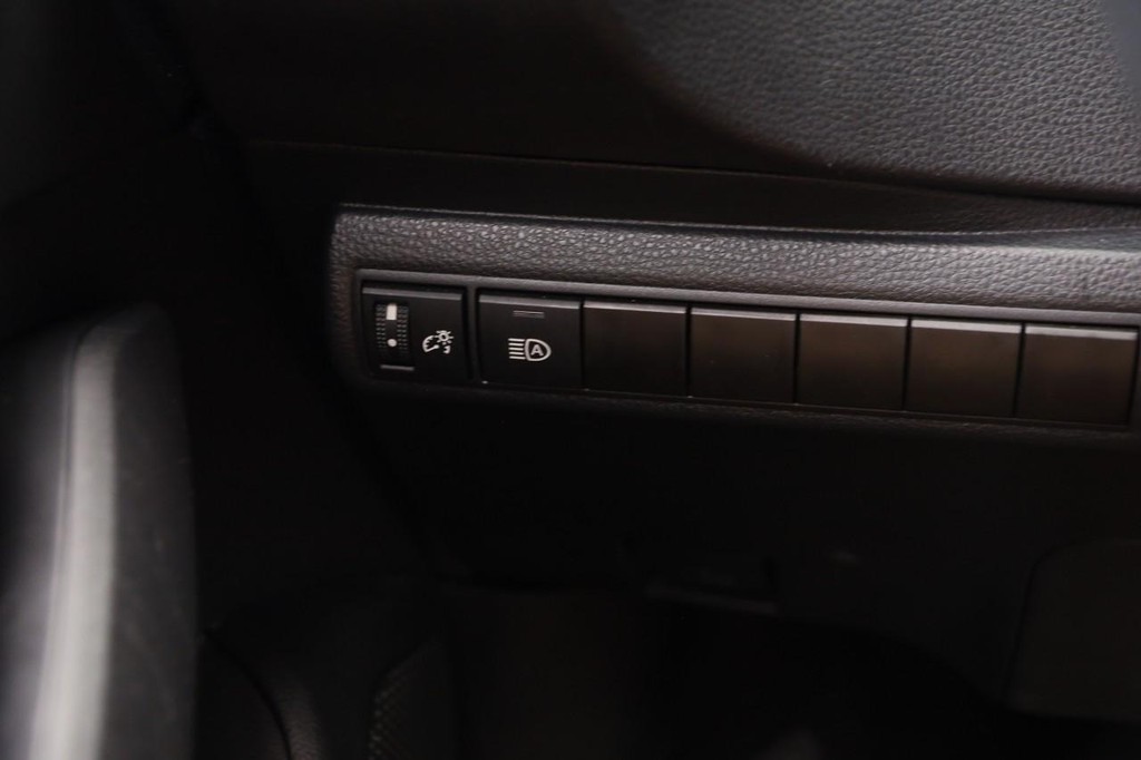 Toyota Corolla Vehicle Image 17