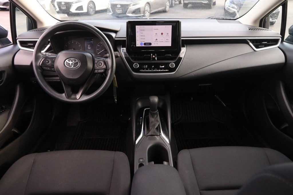 Toyota Corolla Vehicle Image 18