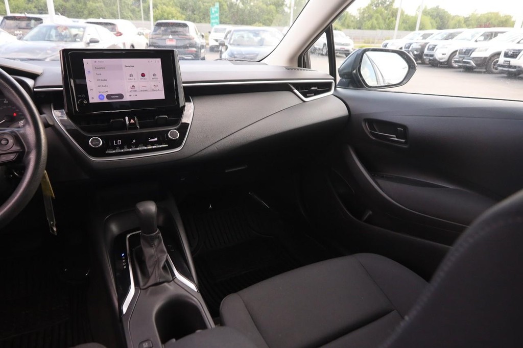 Toyota Corolla Vehicle Image 22