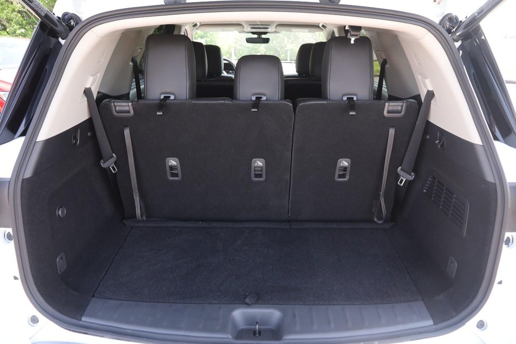 Nissan Pathfinder Vehicle Image 07