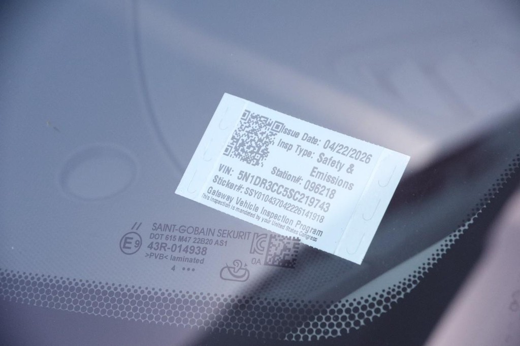 Nissan Pathfinder Vehicle Image 30