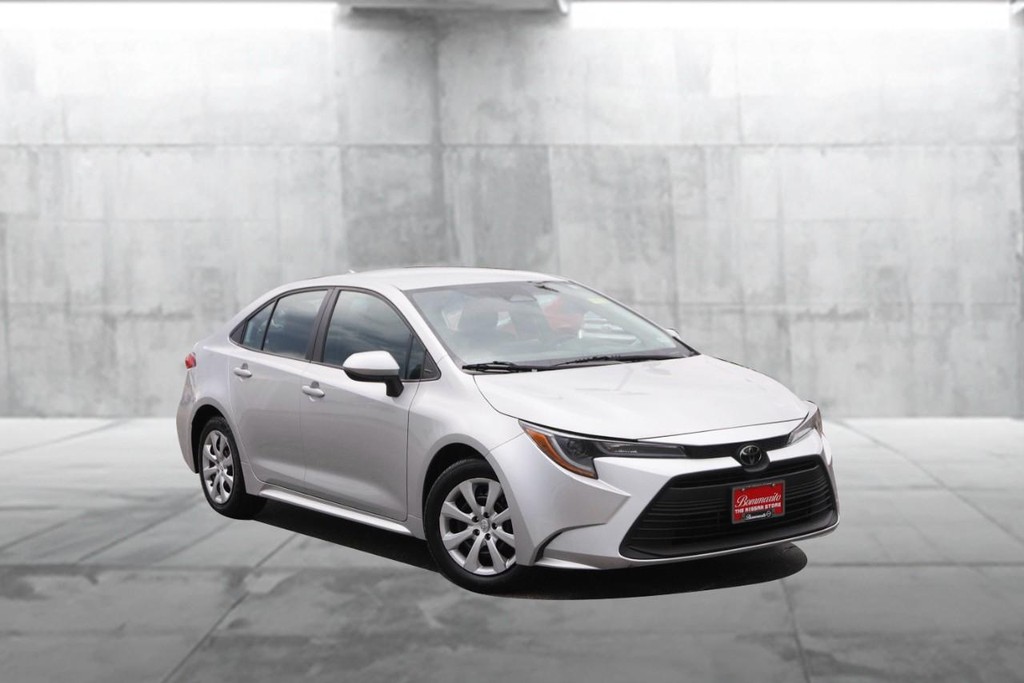 Toyota Corolla Vehicle Image 02