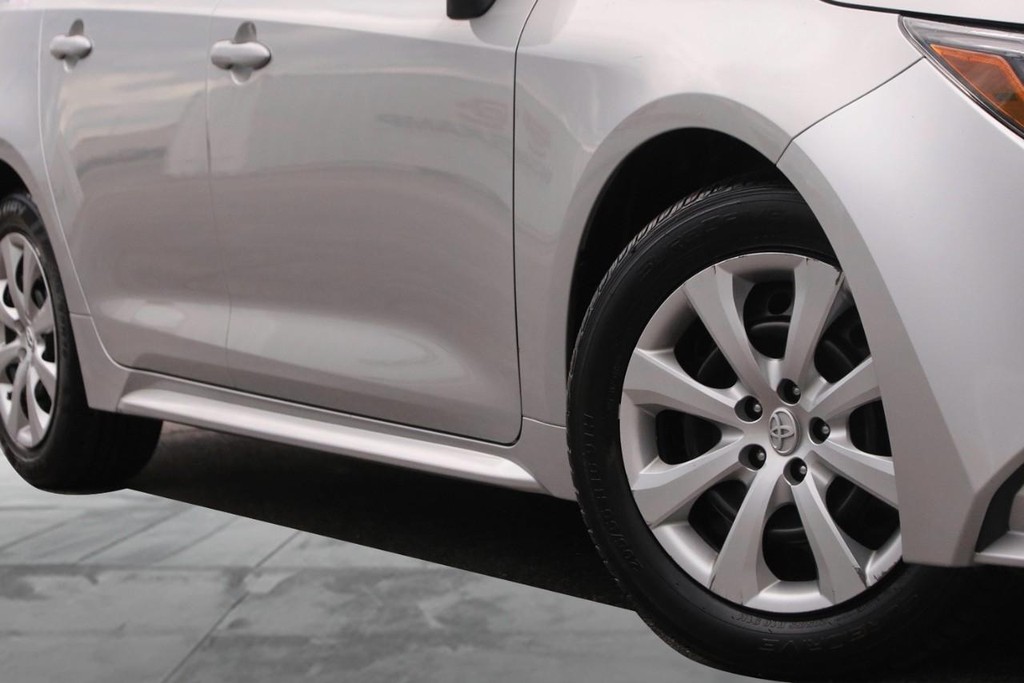 Toyota Corolla Vehicle Image 03