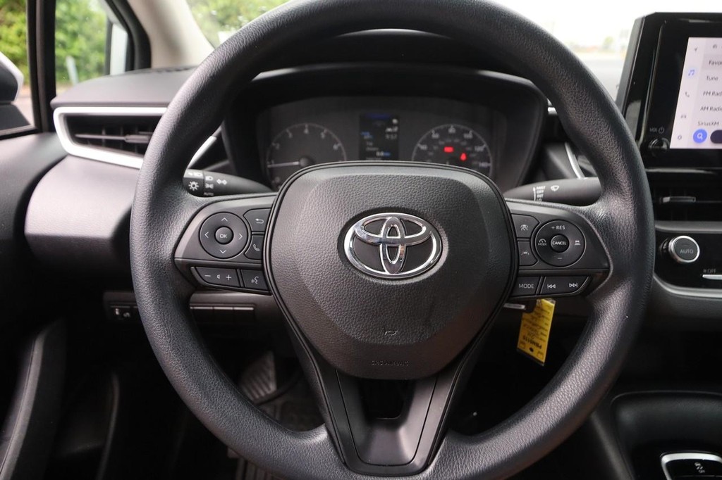 Toyota Corolla Vehicle Image 10