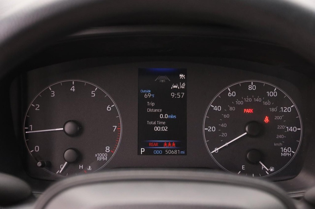 Toyota Corolla Vehicle Image 13