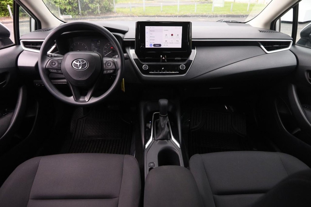 Toyota Corolla Vehicle Image 18
