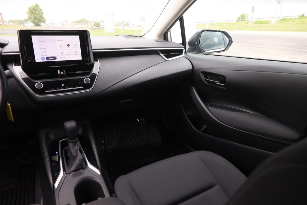 Toyota Corolla Vehicle Image 22