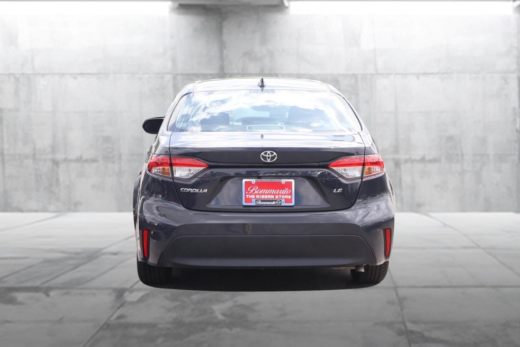 Toyota Corolla Vehicle Image 06