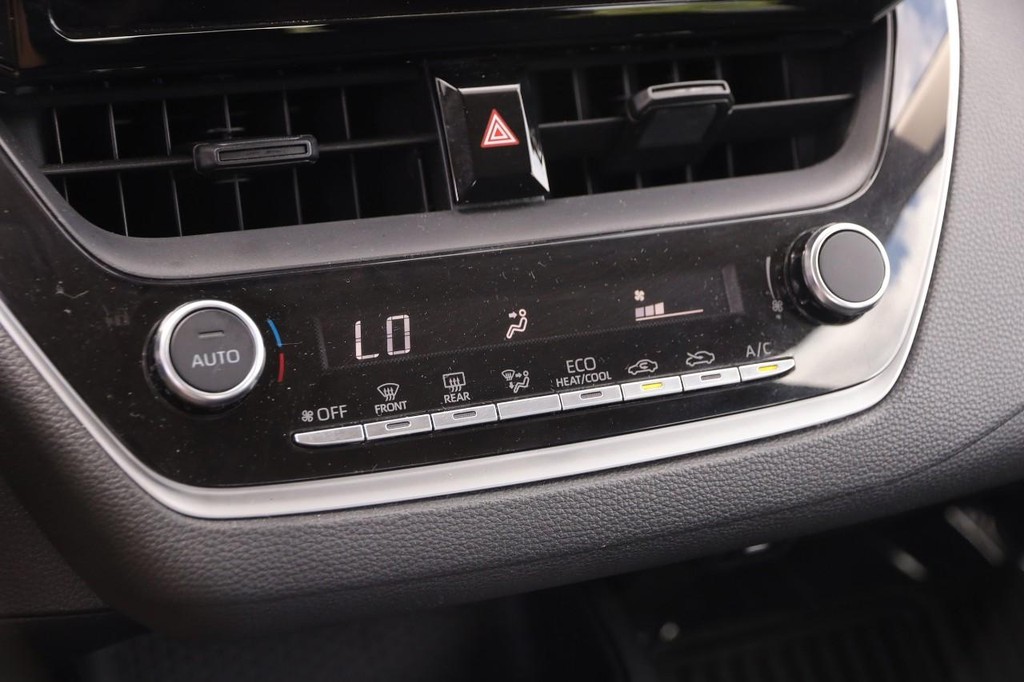 Toyota Corolla Vehicle Image 17