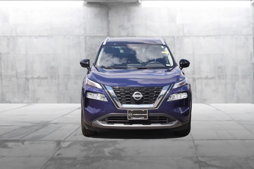Nissan Rogue Vehicle Image 04