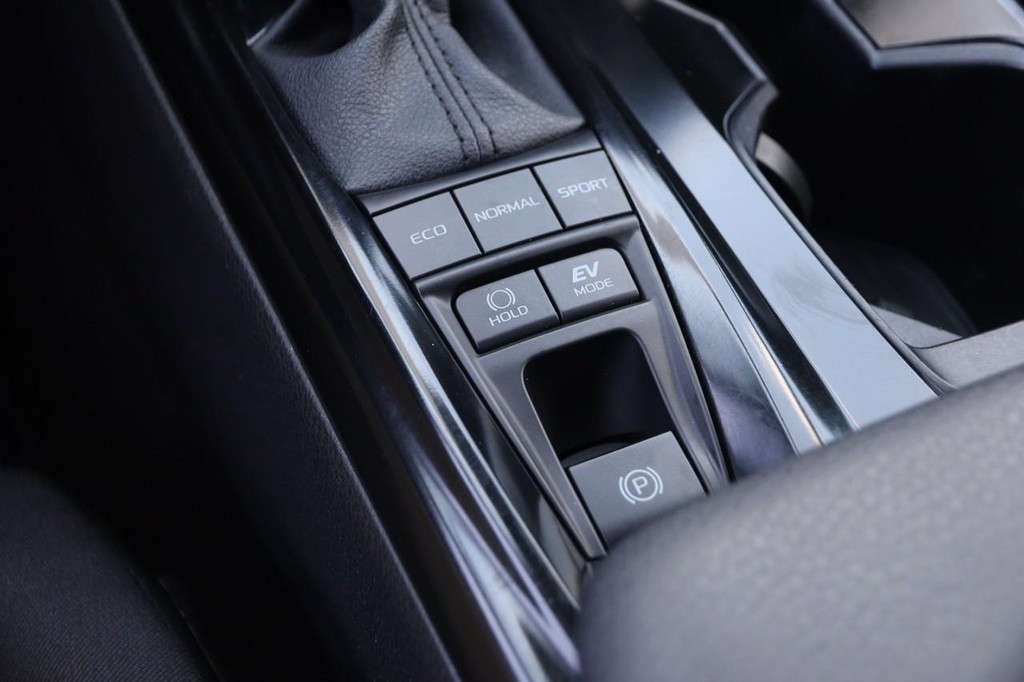 Toyota Camry Vehicle Image 19