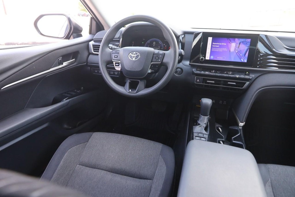 Toyota Camry Vehicle Image 22