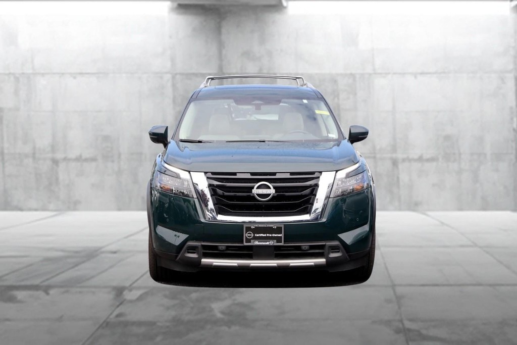 Nissan Pathfinder Vehicle Image 04