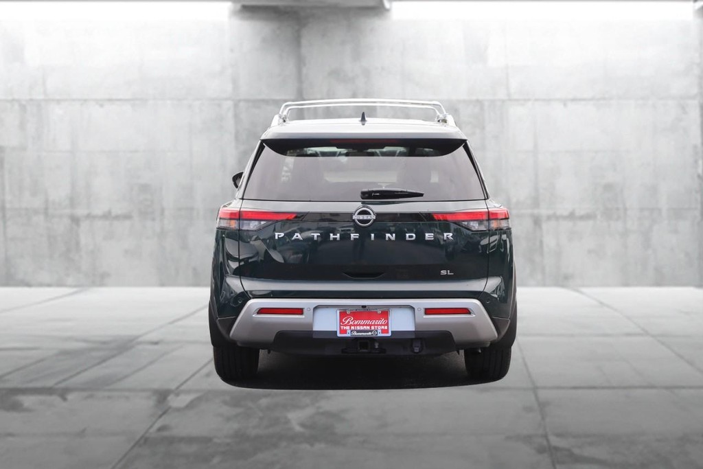 Nissan Pathfinder Vehicle Image 06