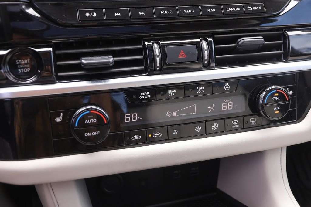 Nissan Pathfinder Vehicle Image 20