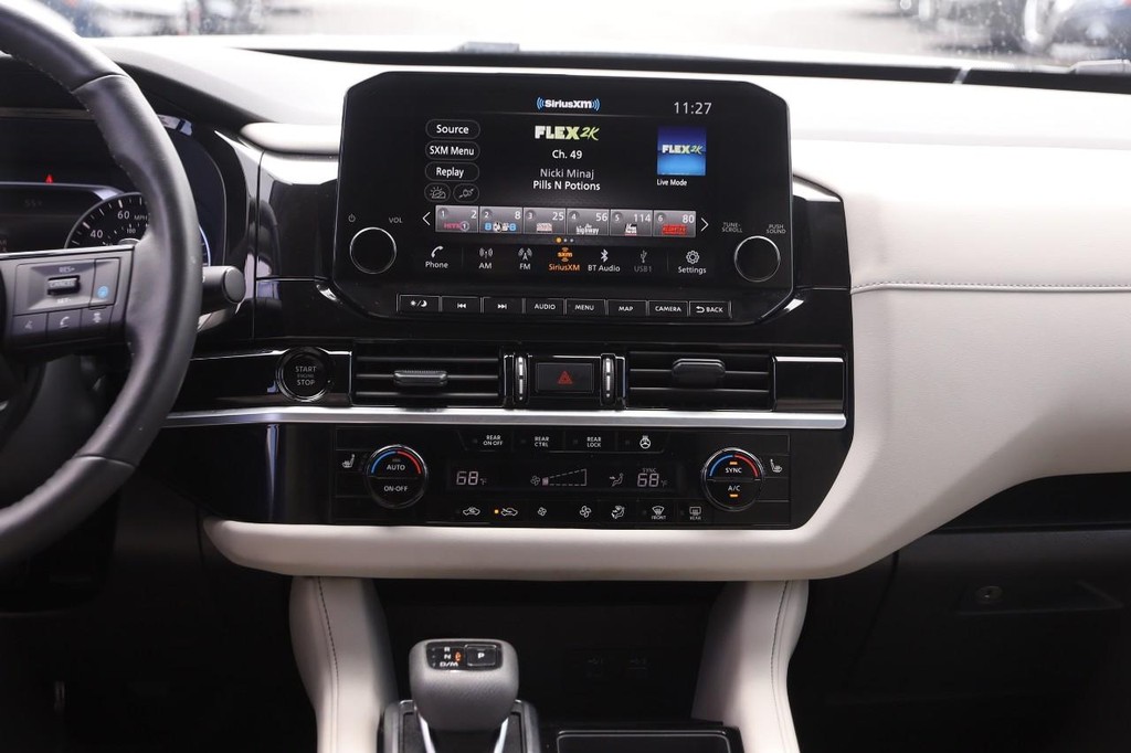 Nissan Pathfinder Vehicle Image 27
