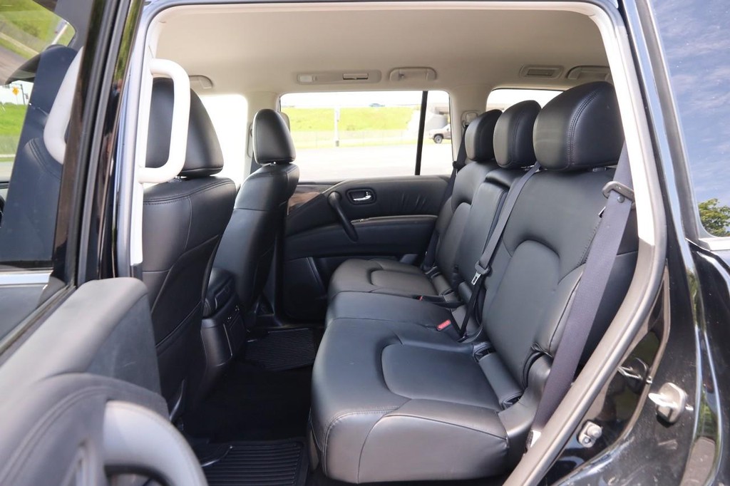 Nissan Armada Vehicle Image 09