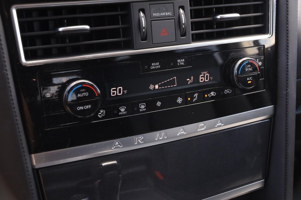 Nissan Armada Vehicle Image 19