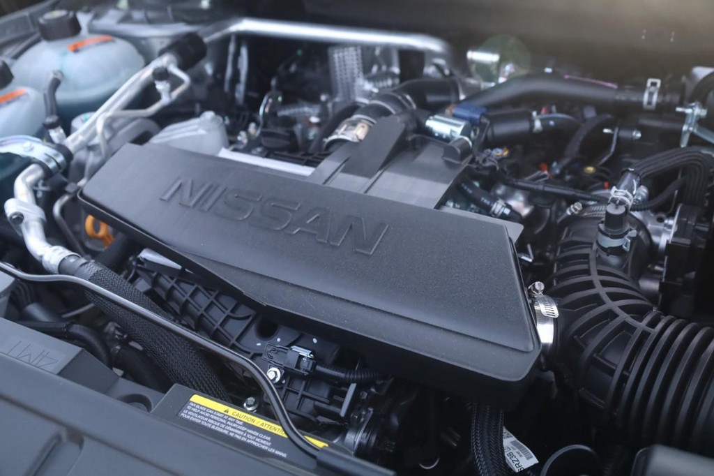 Nissan Rogue Vehicle Image 26