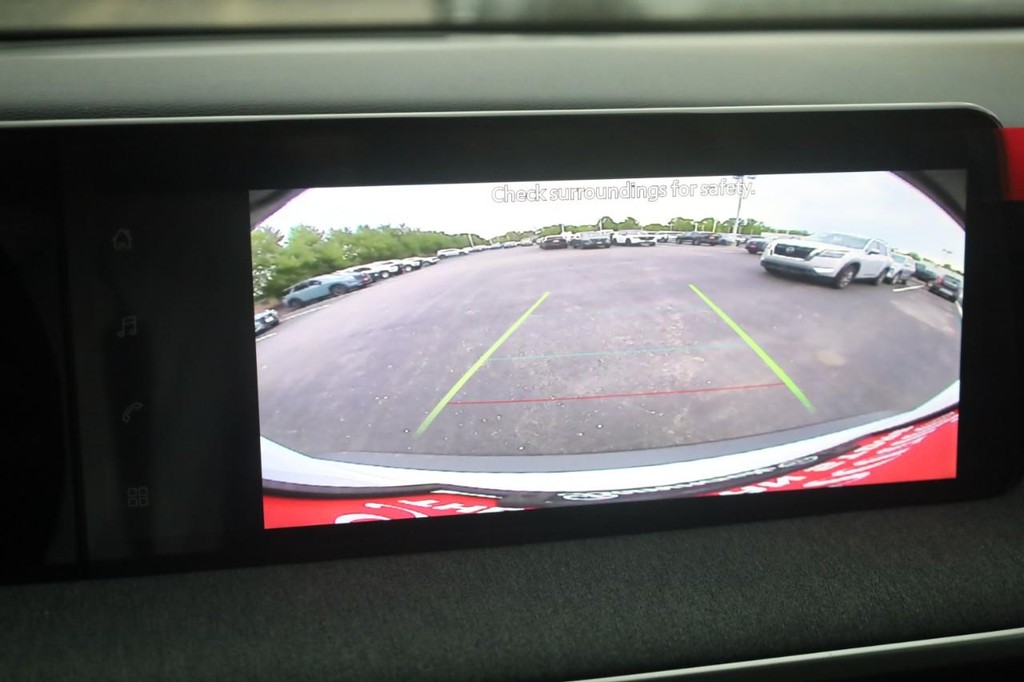 Nissan Kicks Vehicle Image 14