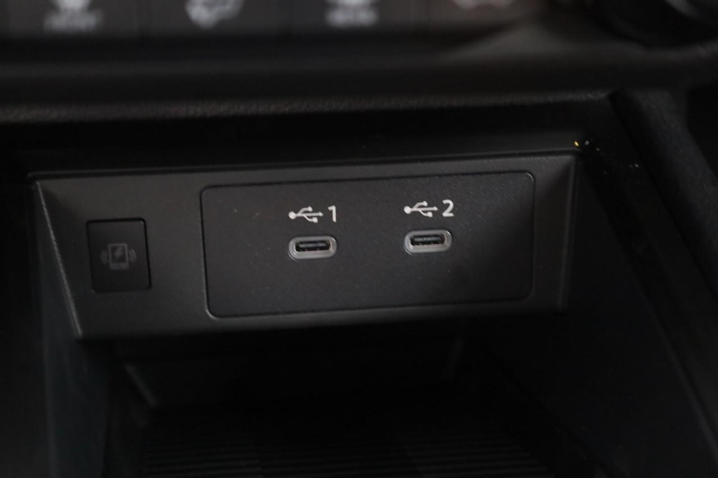 Nissan Kicks Vehicle Image 16