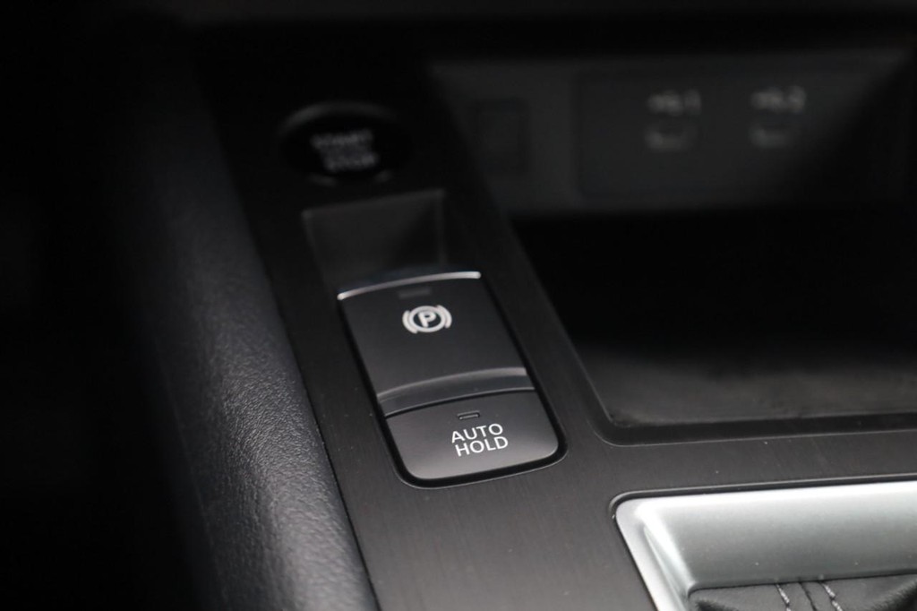 Nissan Kicks Vehicle Image 17