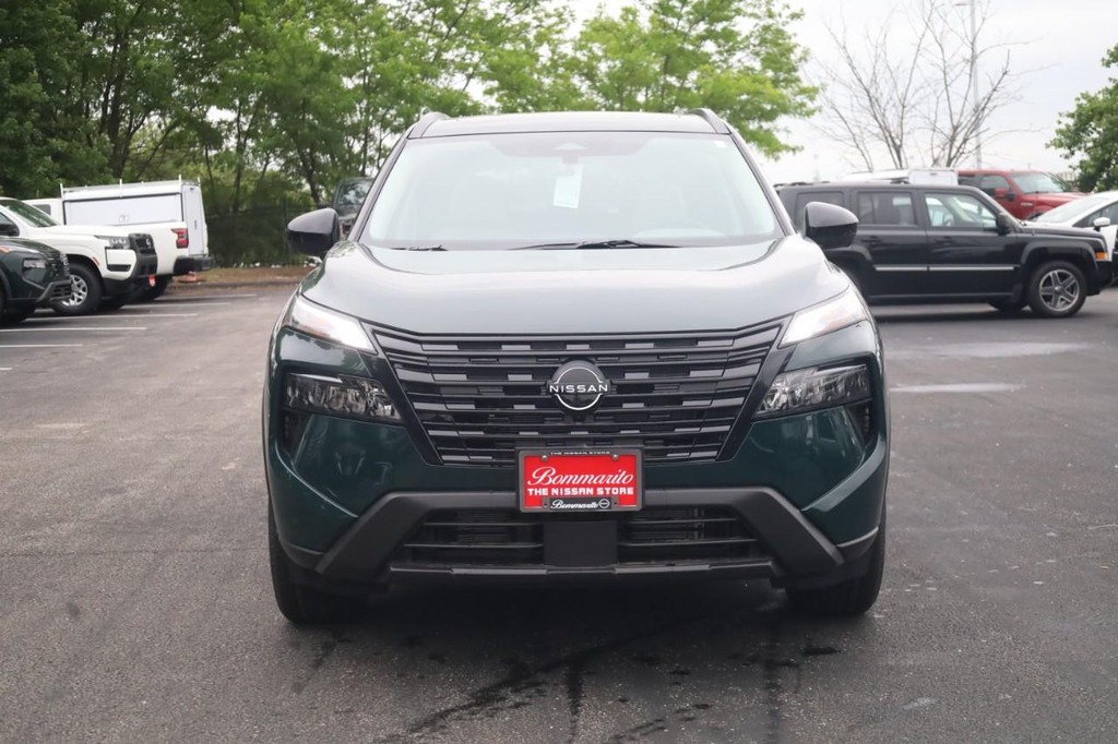 Nissan Rogue Vehicle Image 03