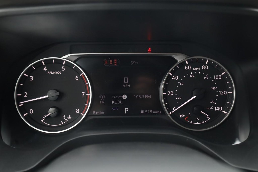 Nissan Rogue Vehicle Image 12