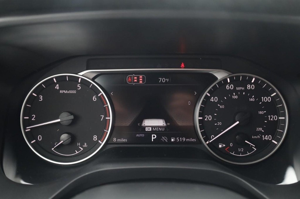 Nissan Rogue Vehicle Image 14