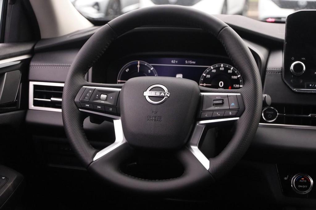 Nissan Rogue Plug-In Hybrid Vehicle Image 24