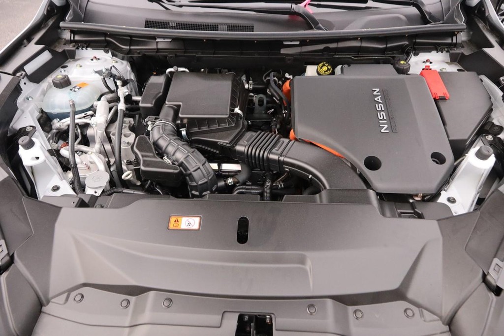 Nissan Rogue Plug-In Hybrid Vehicle Image 28