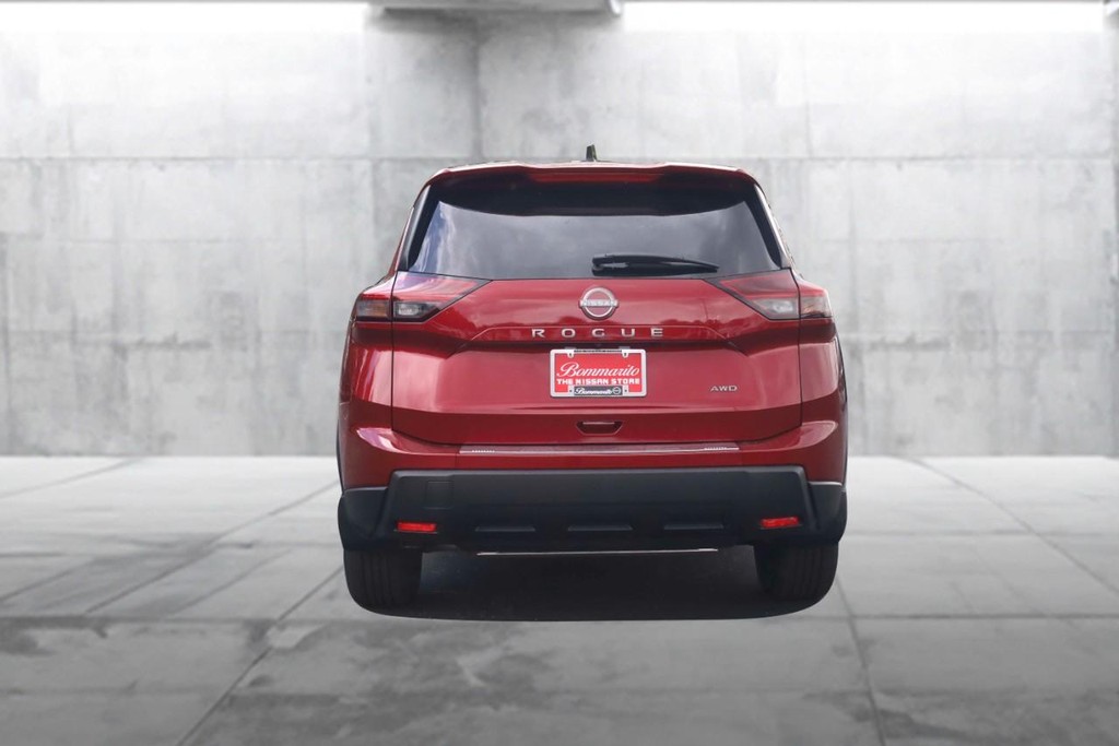 Nissan Rogue Vehicle Image 06
