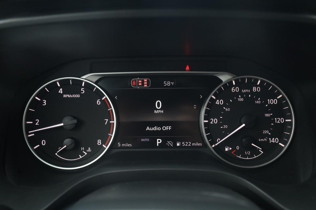 Nissan Rogue Vehicle Image 13
