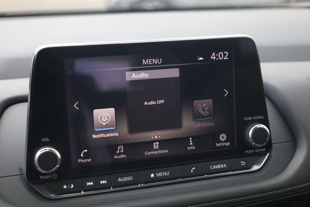 Nissan Rogue Vehicle Image 14