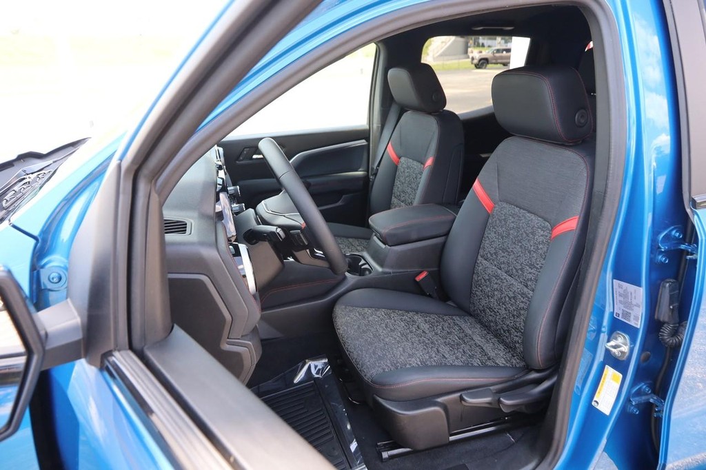 Chevrolet Colorado Vehicle Image 07