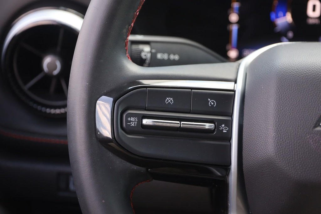 Chevrolet Colorado Vehicle Image 10