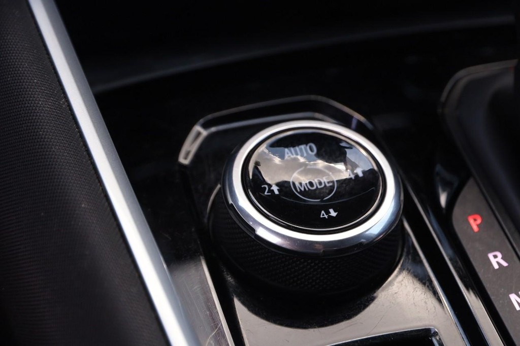 Chevrolet Colorado Vehicle Image 17