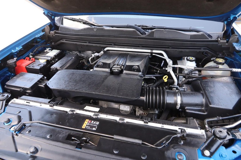 Chevrolet Colorado Vehicle Image 24