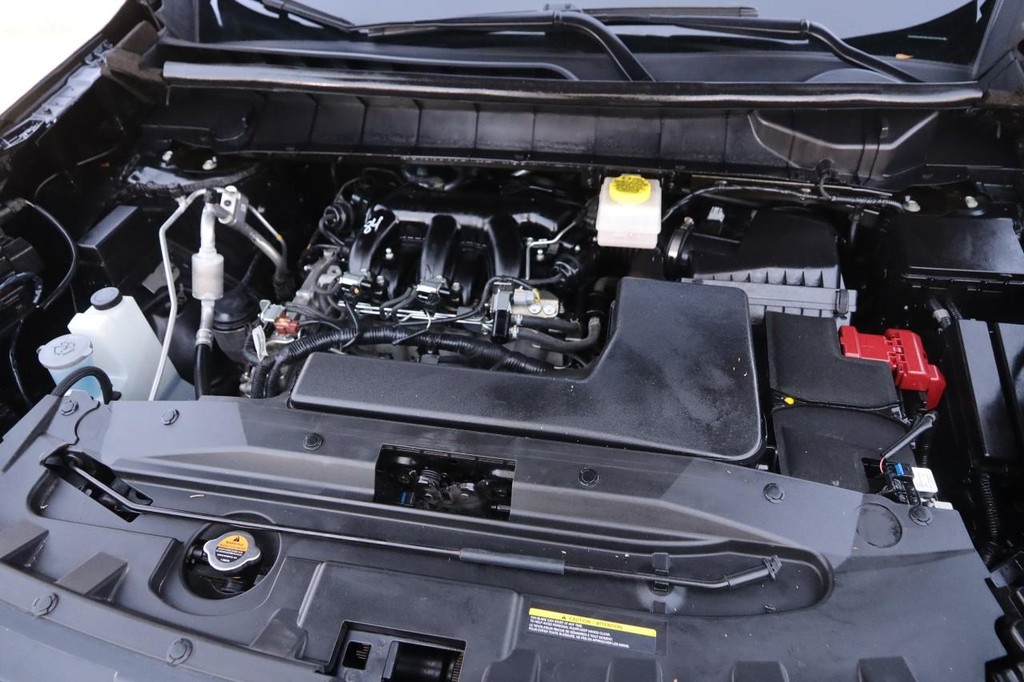 Nissan Pathfinder Vehicle Image 22